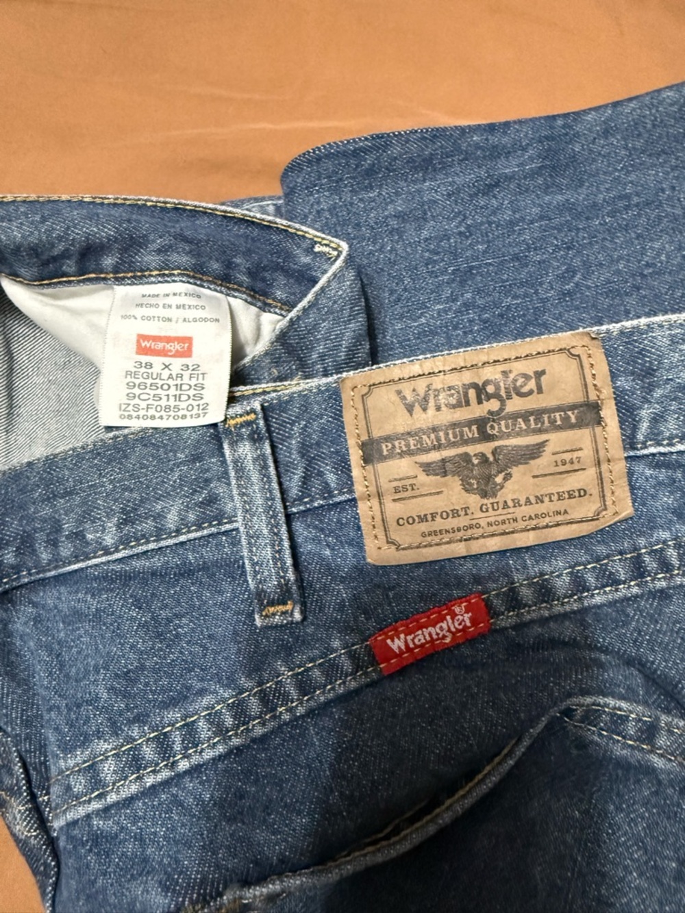 Wrangler Men’s Blue Relaxed Fit Jeans with Leather Patch